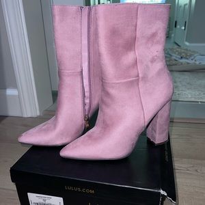 LULU’S DAWSON PINK SUEDE BOOTIES